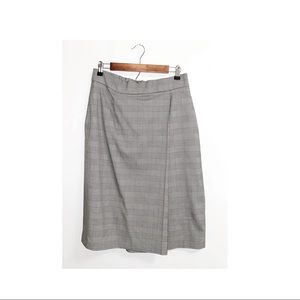 Uniqlo Plaid Black and White Midi Skirt